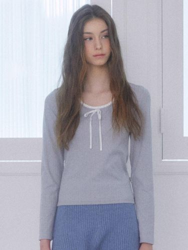 Rina Ribbon Slim T-shirt [GRAY] - DELICCENT - Modalova