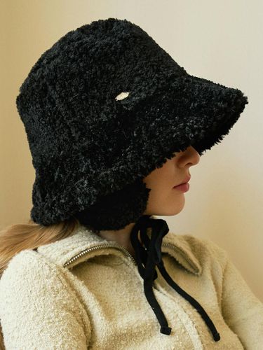 J. LETTER Fur Ear Flap Hat BK - J.ESTINA - Modalova