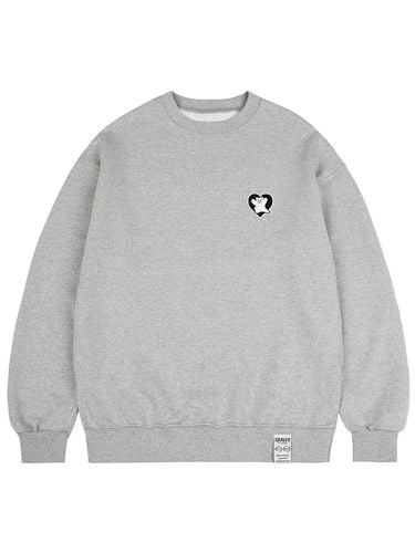 UNISEX] Bear Heart Embroidery Sweatshirt_Gray - GRAVER - Modalova