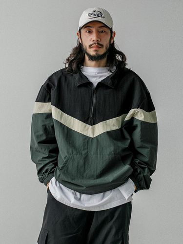 V color block Stan neck Anorak black - RUGGED HOUSE - Modalova