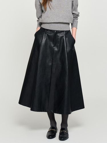 Eco-leather pintuck long skirt [BLACK] / WBD3L1350 - GENERAL IDEA - Modalova