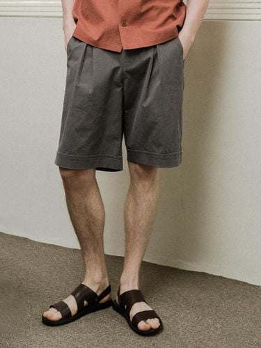 Half Cabra 5 One-Tuck Shorts BRO - CUSTOM US - Modalova