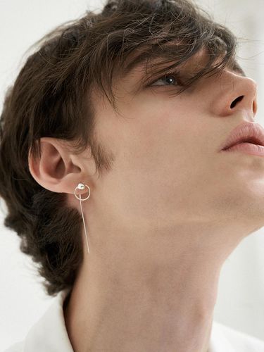 LINK SV CUFF EARRING_09 - MOI studio - Modalova