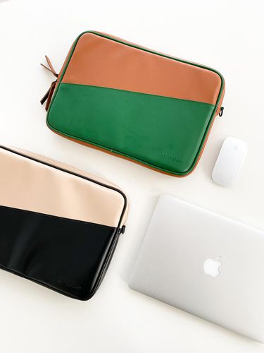 LAPTOP POUCH 13 in 2 Colors - by Atelier - Modalova