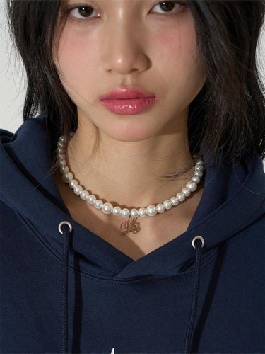 IG logo pearl necklace white - ILLIGO - Modalova