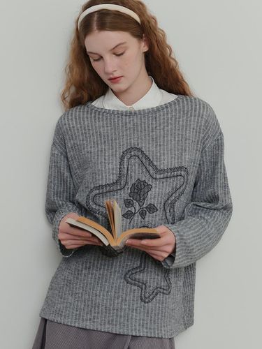 Star Graphic Long Sleeve Top - Grey - poev - Modalova