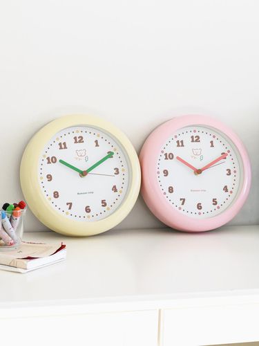 Romane Creamy Wall Clock ver. 2 - romane - Modalova