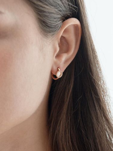 K Circle Cubic One-Touch Earring (gold filled) - CRANNE - Modalova