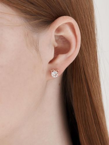 K Bold Cubic Heart Earring C24EGF201 - CRANNE - Modalova