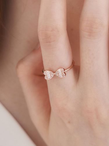 K GP Heart Ribbon Cubic Point Ring C24RB095 - CRANNE - Modalova