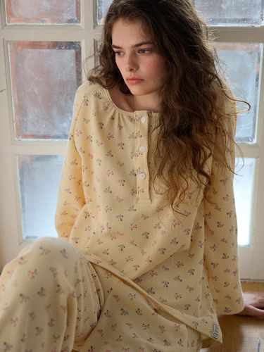 GIFT option] Lazy waffle pajama set - cream flowe - Chez Nous a Paris - Modalova