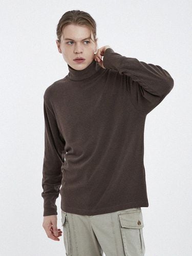 Crotch length modified BASIC turtleneck pullover - CUSTOM US - Modalova