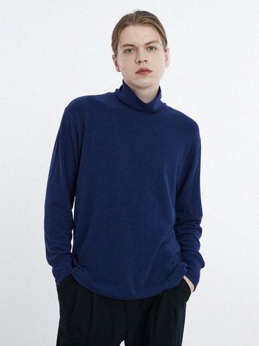 Crotch length modified BASIC turtleneck pullover - CUSTOM US - Modalova