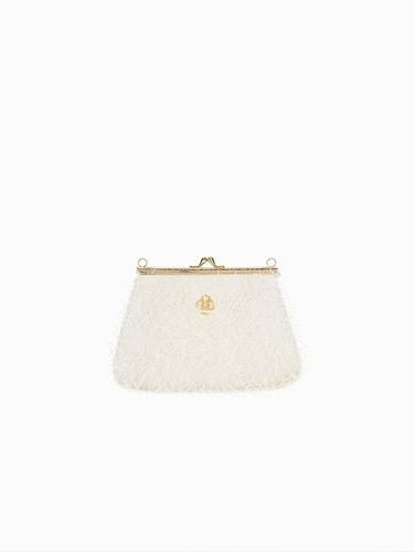 Feather Chain Strap Pouch Bag () - GRACE U - Modalova