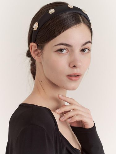 Ella Hairband (Black) - GRACE U - Modalova