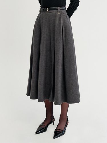 Anna Wool Pleats Skirt_Charcoal / ANNA WOOL PLEATS - LOOKAST - Modalova