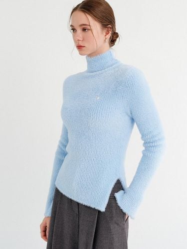 Lizy Slit Turtleneck Knit Top - Blue - LOOKAST - Modalova