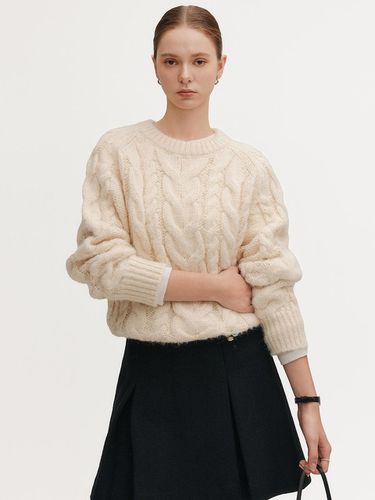 Gladys Cable Wool Knit - Cream - LOOKAST - Modalova