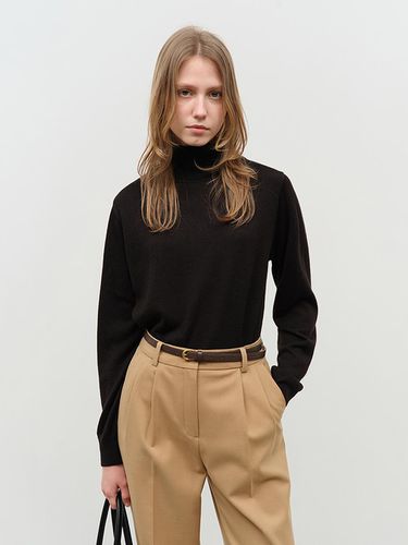 Essential Cashmere Turtleneck Sweater - Black - Dunst for WOMEN - Modalova