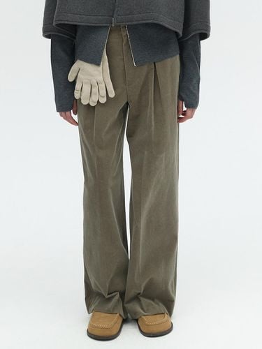 WIDE LEG CORDUROY TUCK PANTS_LIGHT KHAKI - L’H.A.S - Modalova