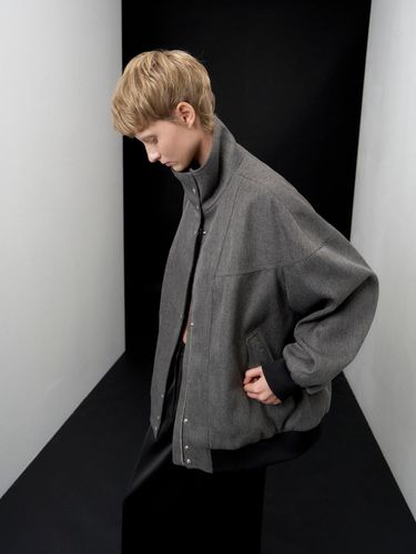 Segin oversized panel bomber jacket - ARIK. - Modalova