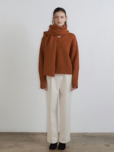 Todd Wool V - neck Sweater in - LO61 - Modalova