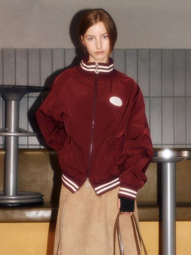 Lotsyou_Bella Windbreaker Burgundy - LOTS YOU - Modalova