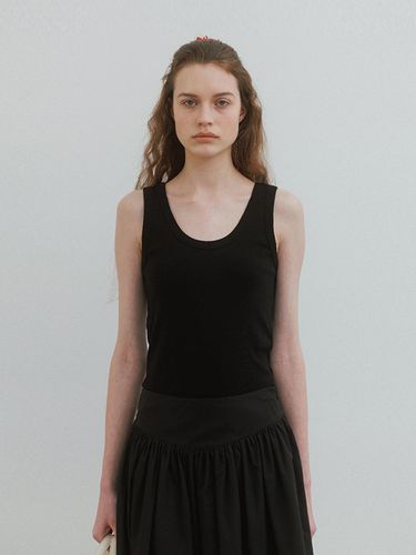 Anis Tank Top in Black - LO61 - Modalova