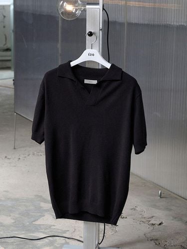 Simple Collar Premium Half Knit Sweater [Black] - EZIO - Modalova