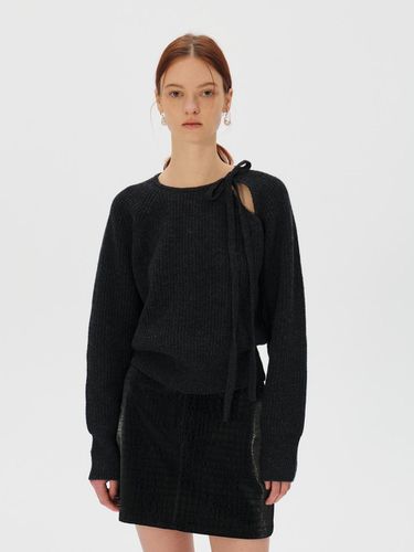 Ribbon Tie Slit Merino Wool Sweater - KUME - Modalova