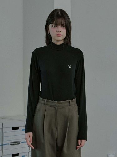 Wool basic turtleneck top - black - moire moa - Modalova