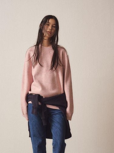 Soft Loose Fit Round Neck Knit [Pink] - EZIO - Modalova