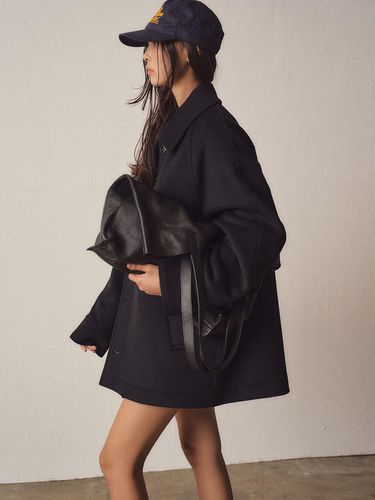 Cashmere Blend Soft Oversized Half Coat [Black] - EZIO - Modalova