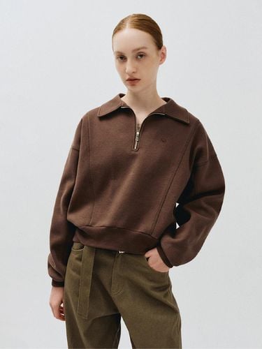 LOGO HALF ZIP - UP SWEATHSHIRTS, BROWN - MMAK - Modalova