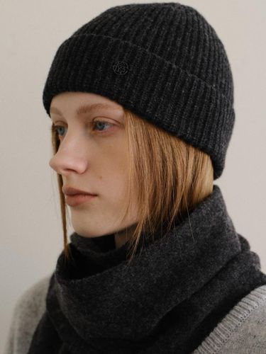 Classic knit beanie Charcoal - ROH SEOUL - Modalova