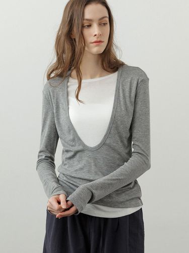 KOZNOK Senn Layered U Neck T-shirt - KOZNOK - Modalova