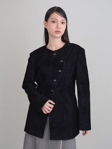 DOM Velvet Denim Jacket- Black - GAYEON LEE - Modalova