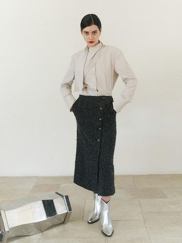 BON Boucle Long Skirt - Charcoal - GAYEON LEE - Modalova