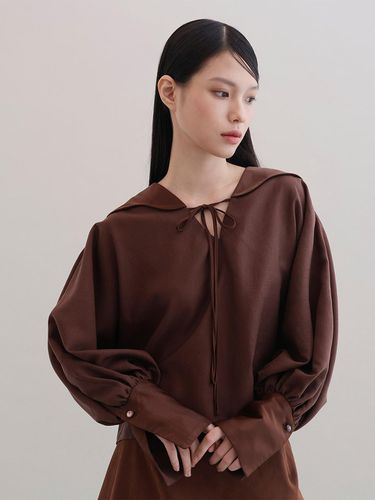 ELLY Blouse - GAYEON LEE - Modalova