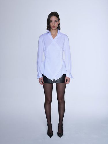 ROSIE ASYMMETRIC SHIRTS (WHITE) - RONEW - Modalova