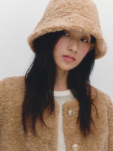 Fur Soft Mustang Bucket Hat (MAEDHT04MBR) - marieclaire - Modalova