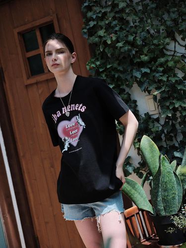 Angel Heart Boxy Short Sleeve T-shirt - Black - iba nenets - Modalova