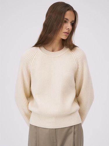 Wool Raglan Knit Top [LMBBWIKN145] - Lamerei - Modalova