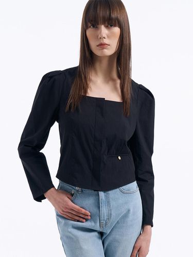 Square Scoop Neck Blouse [LMBCSPSH305] - Lamerei - Modalova