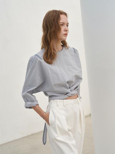 Unique Oversized Fit Blouse () - lecelona - Modalova