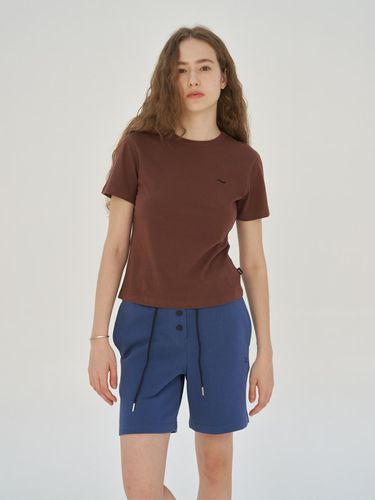 The minimal logo t-shirt (brown) - lecelona - Modalova