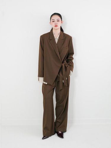 WOOL TUCK TROUSERS - BROWN - LA KOSMO - Modalova