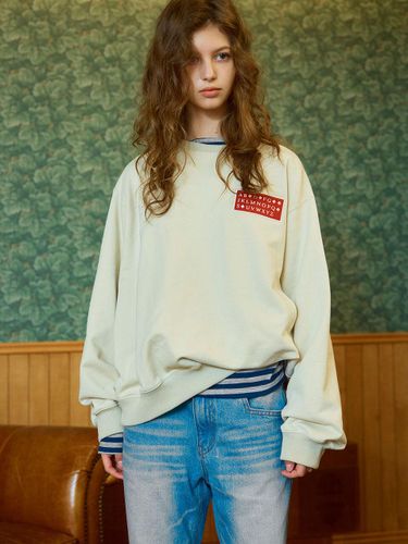 ALPHABET SWEATSHIRT / beige - HERETIC - Modalova