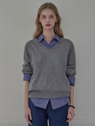 PONDS V NECK KNIT TOP GRAY - HAINT - Modalova