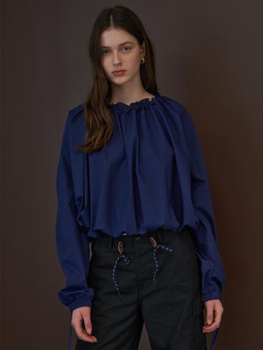 Moving Blouse (navy) - lecelona - Modalova